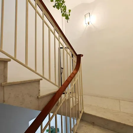 Cosy 6 * Pietà