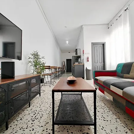 Cosy 6 Holiday home *
